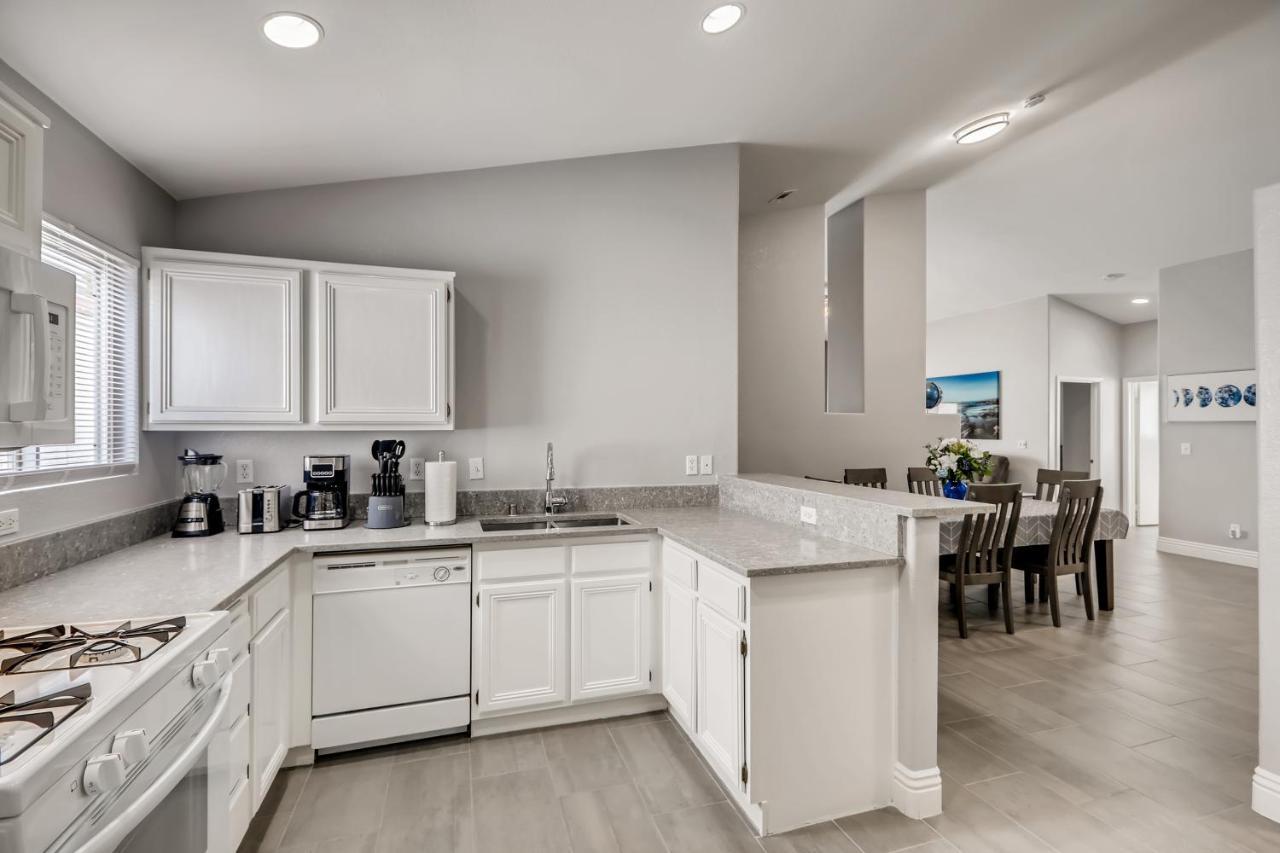 Luxurious House With A Pool, Spa, And Patio, Sleeps 6 Comfortably Λας Βέγκας Εξωτερικό φωτογραφία